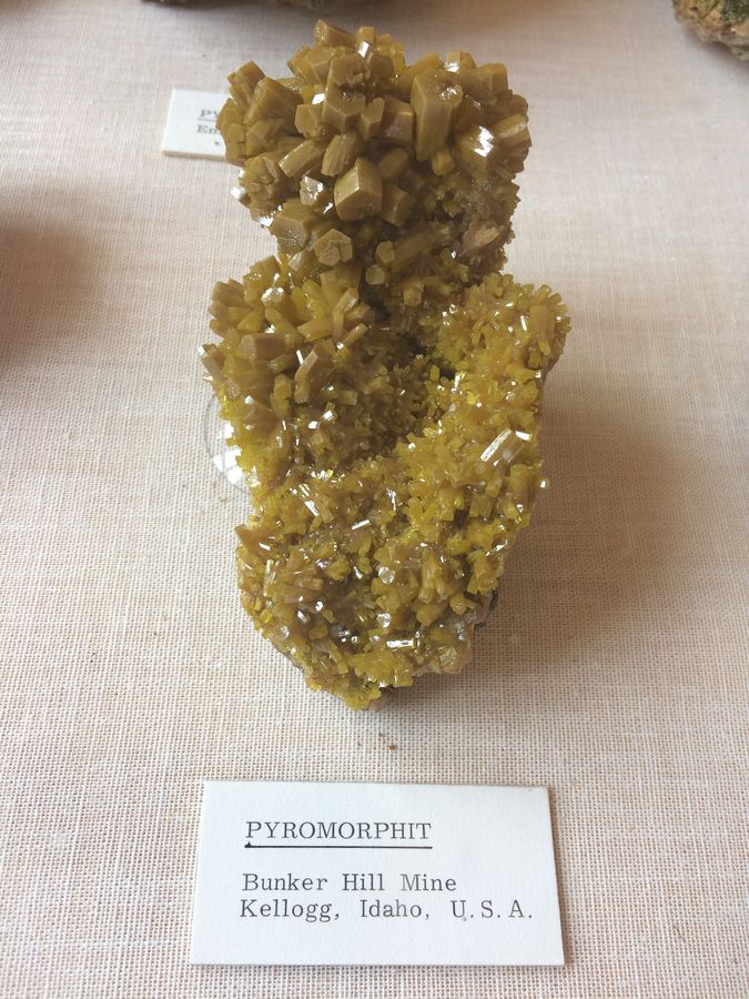 DGM, Pyromorphite, Bunker Hill Mine, Kellogg, ID 1a.JPG