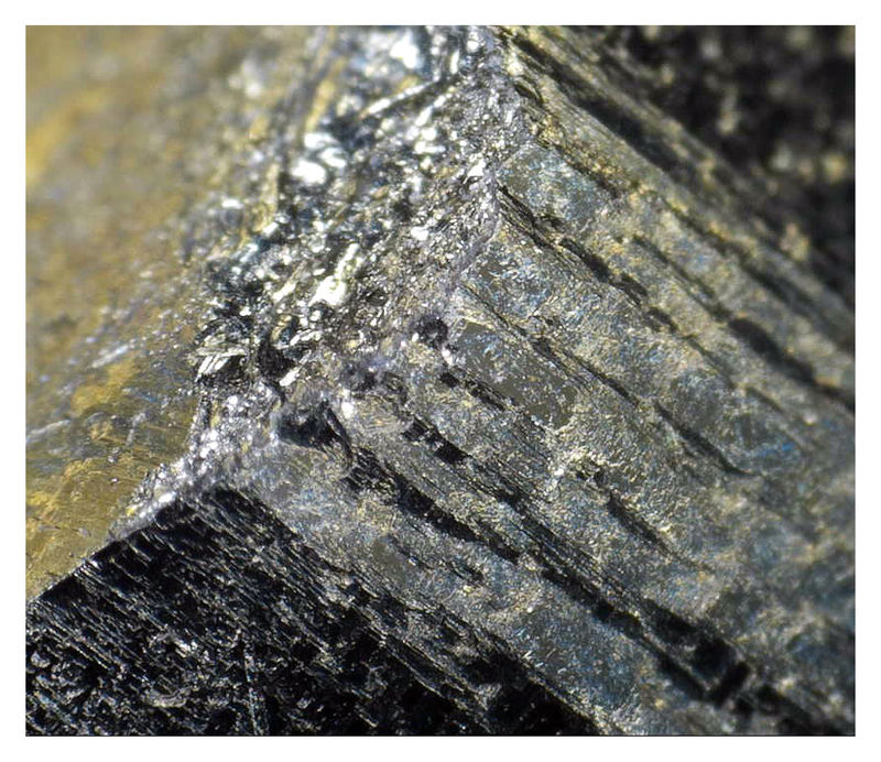 Elba Pyrite with Hematite - pyrite.jpg
