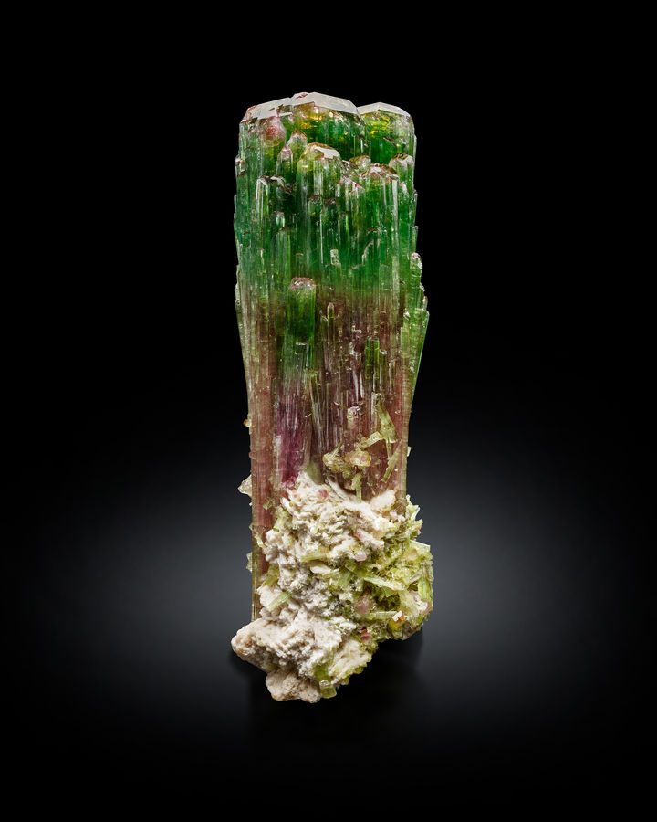 Elbaite-MIM_Museum(1872-1).jpg