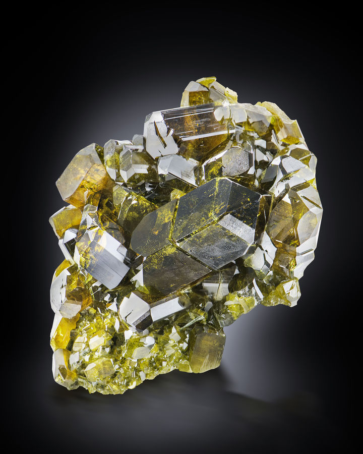 Epidote-MIM_Museum(1937).jpg