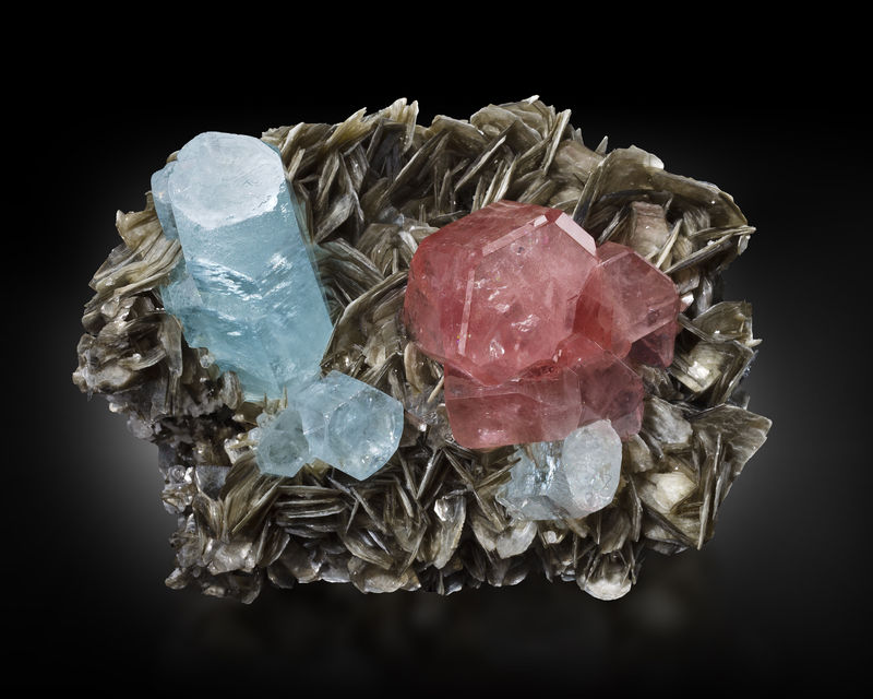 Fluorapatite - MIM Museum.jpg
