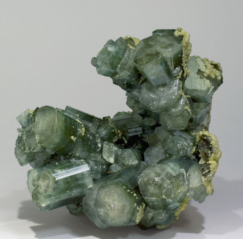 Fluorapatite - Panasqueira_Portugal.jpg