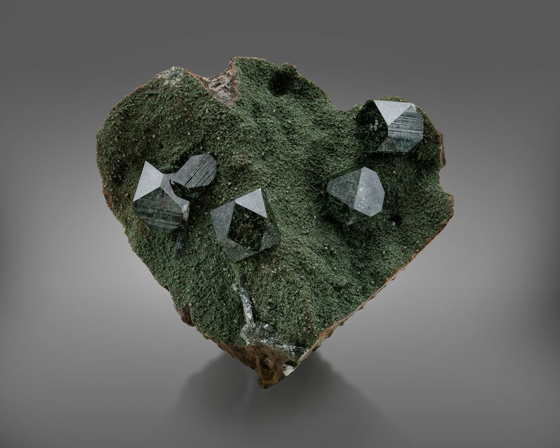 Fluorapophyllite-(K)-MIM_Museum(1970).jpg