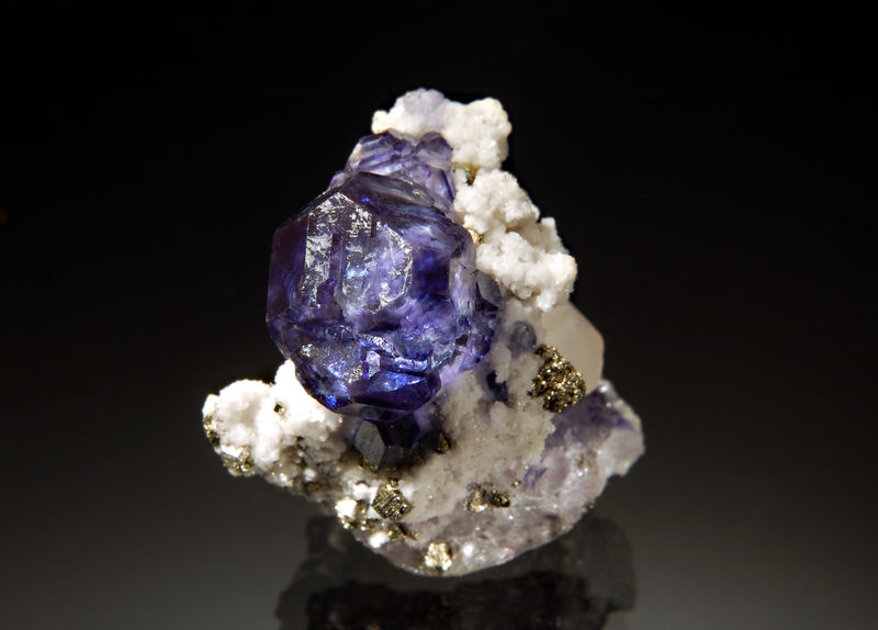 Fluorite - Naica Mine, Mexico.jpg