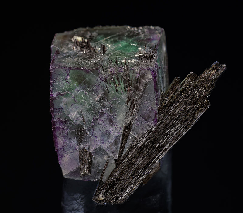 FluoriteShorl.jpg