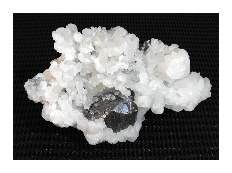 Galena with Quartz and Calcite 1.jpg