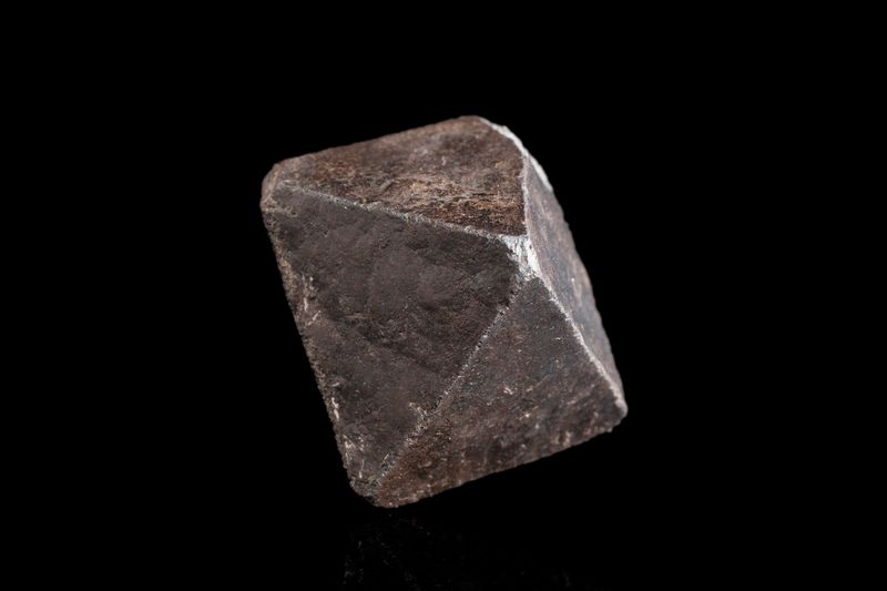 Hauerite-MIM_Museum(1375).jpg