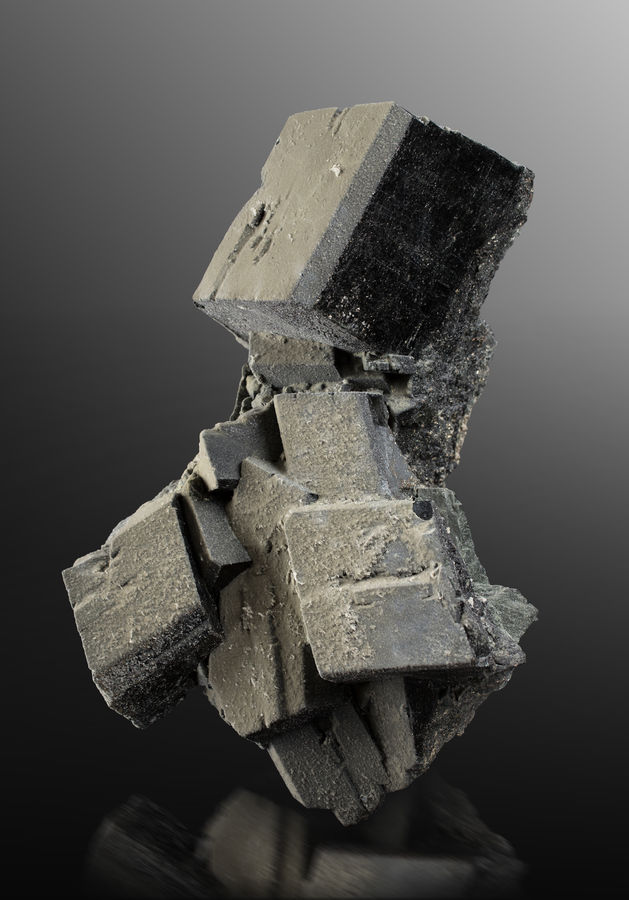 Hedenbergite-MIM_Museum(2025).jpg