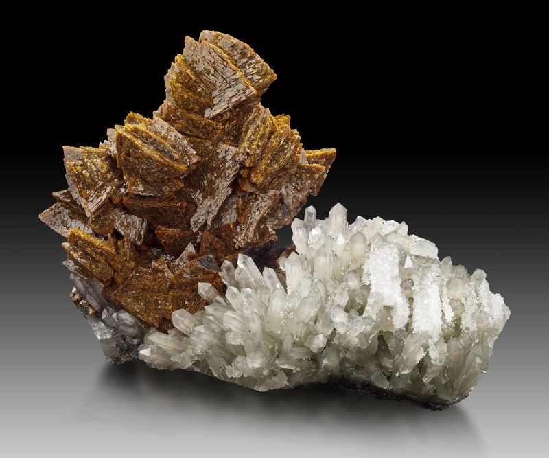 Helvine-Huanggang Mines_Hexigten Banner_Ulanhad_Inner Mongolia A.R._China-1371.jpg