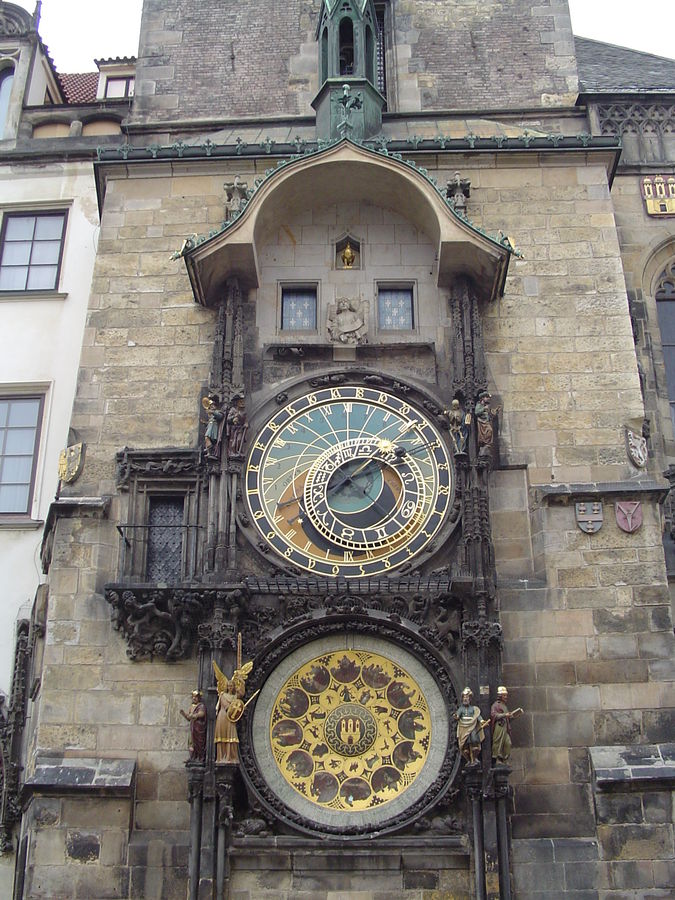Hôtel de ville de la Vieille ville et l’horloge astronomique 2.JPG