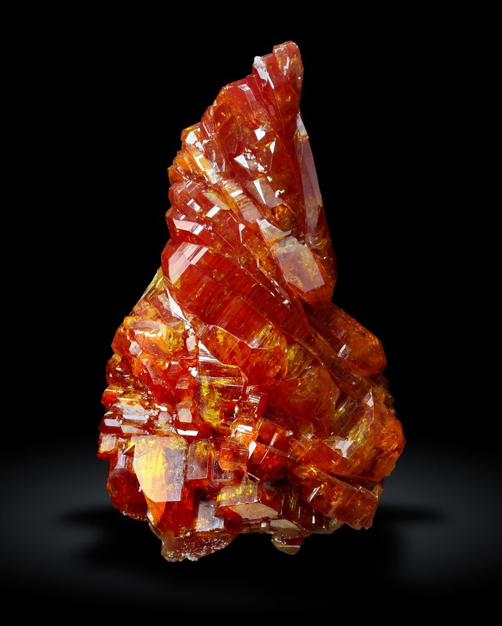 IMG_8918-Vanadinite1-53mm-Mibladen,Morocco-ELlorens copia.jpg