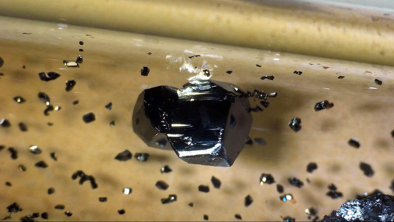 IODINE 99.9% 0.001 Torr 3.jpg