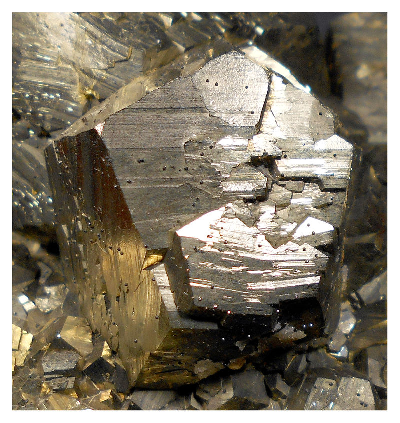 JULACANI PYRITE UPCLOSE 1.jpg