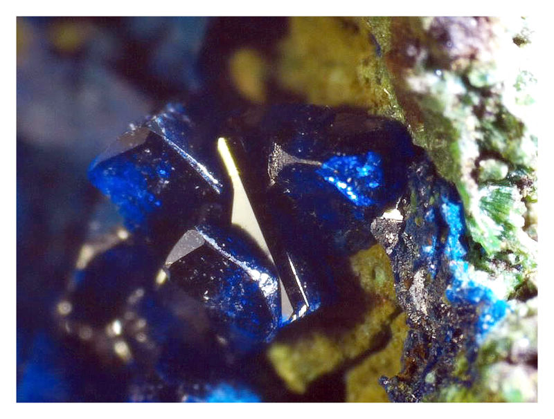 Liufengshan Azurite - Under the Microscope 4.jpg