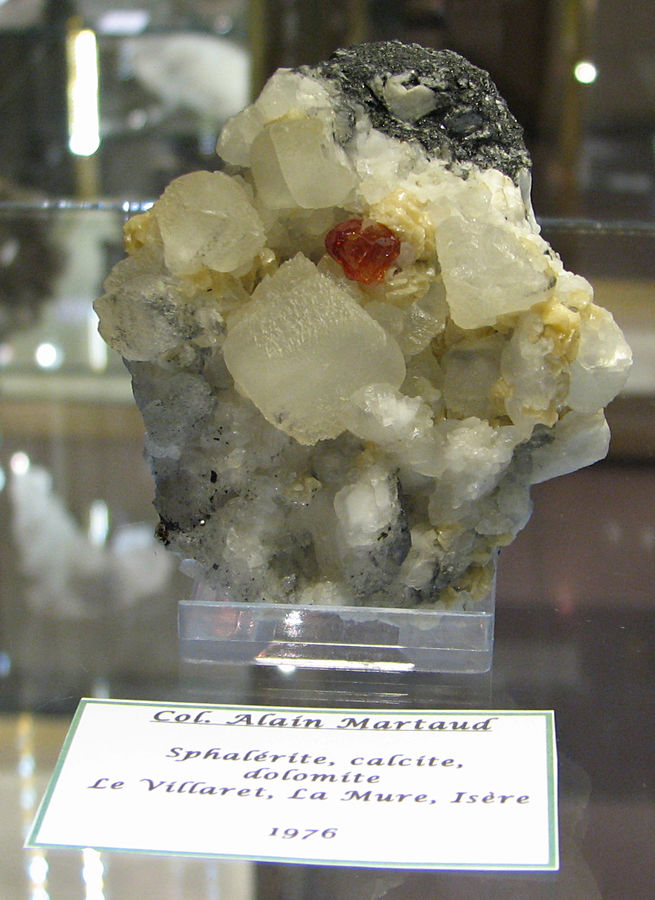 lm_sphalerite_calcite_dolomite_la_mure.jpg