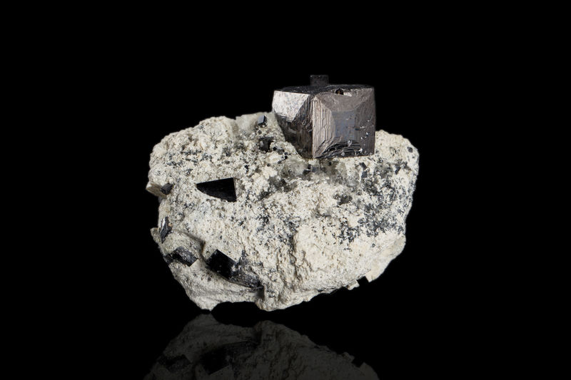 Magnetite-MIM_Museum(1394).jpg