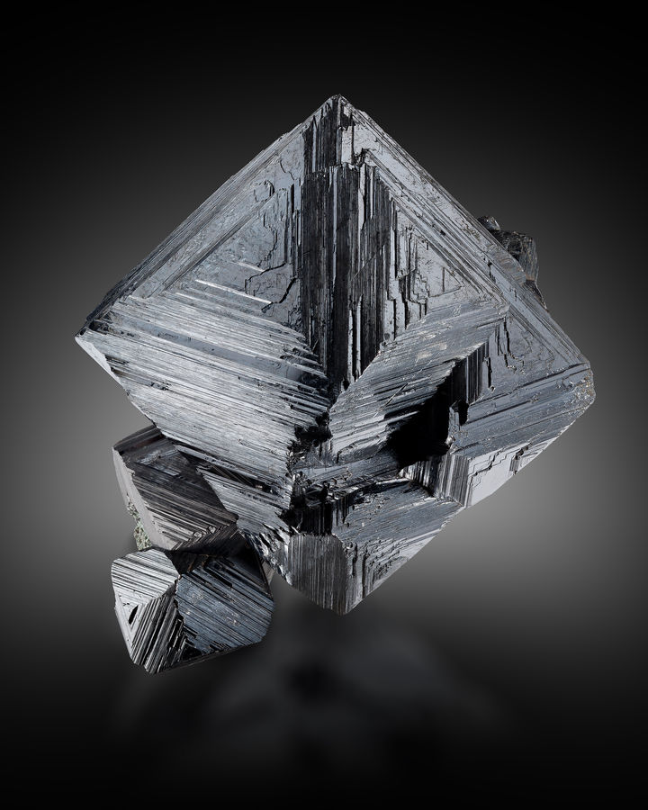 Magnetite-MIM_Museum(2059).jpg