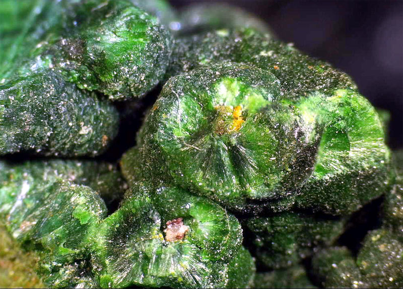 MASHAMBA WEST MALACHITE UNDER THE SCOPE 7.jpg