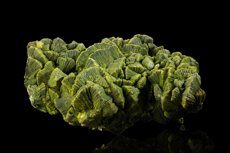Meta-autunite-MIM_Museum(1546-1).jpg