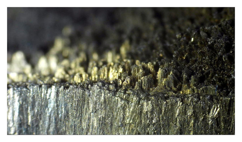 MILLERITE UNDER THE SCOPE 2.jpg