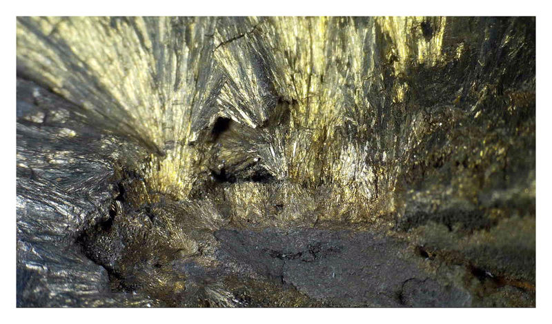 MILLERITE UNDER THE SCOPE 5.jpg
