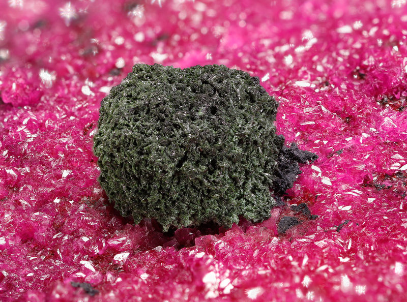Mineralientage Munich 2021 - Kolwezite after Cuprite (3).jpg