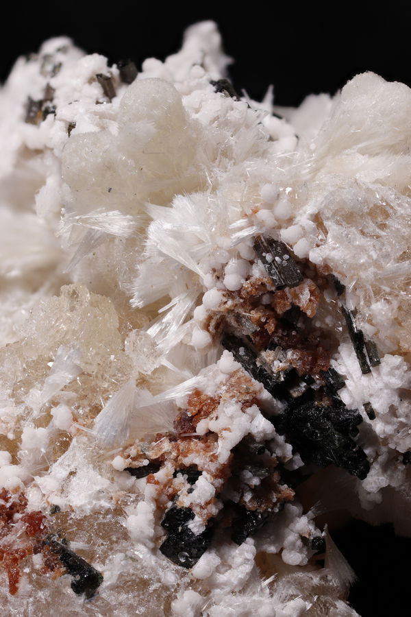 Mineralientage Munich 2021 - Tatarinovite from Shijiangshan_China-d1.jpg