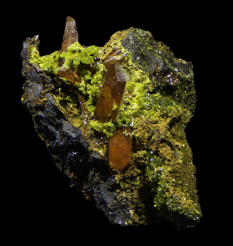 MM-0002 Crocoite.jpg