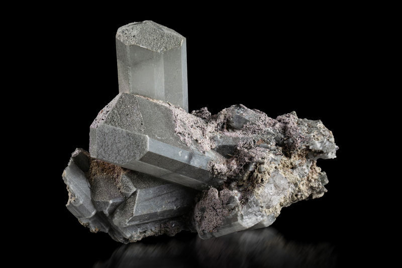 Natrolite-MIM_Museum(1947).jpg