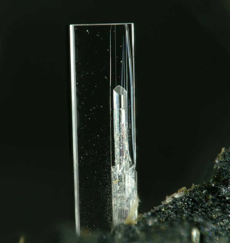 Paralaurionite 0.8mm.jpg