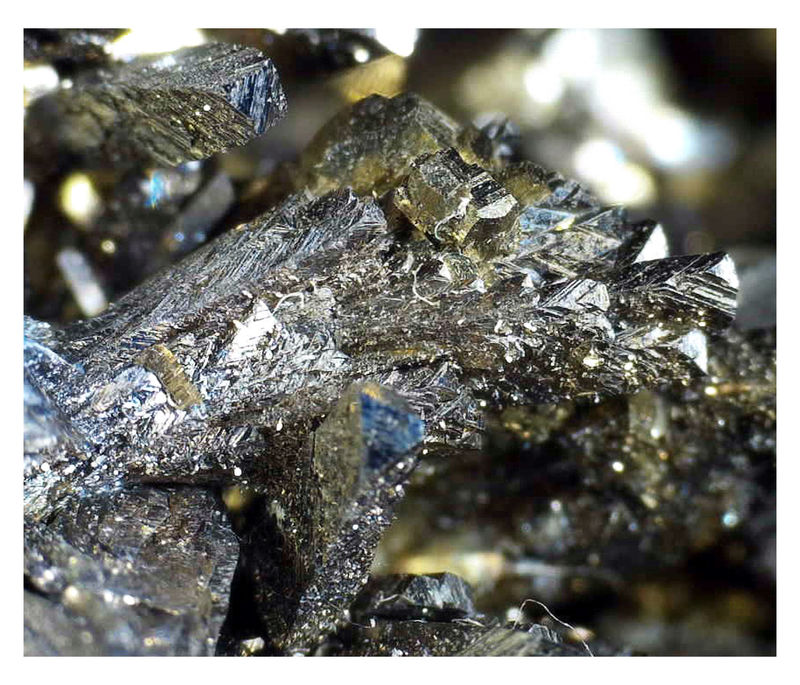 Peru Arsenopyrite - Under the Microscope 4.jpg