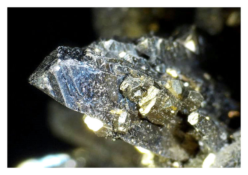 Peru Arsenopyrite - Under the Microscope 6.jpg