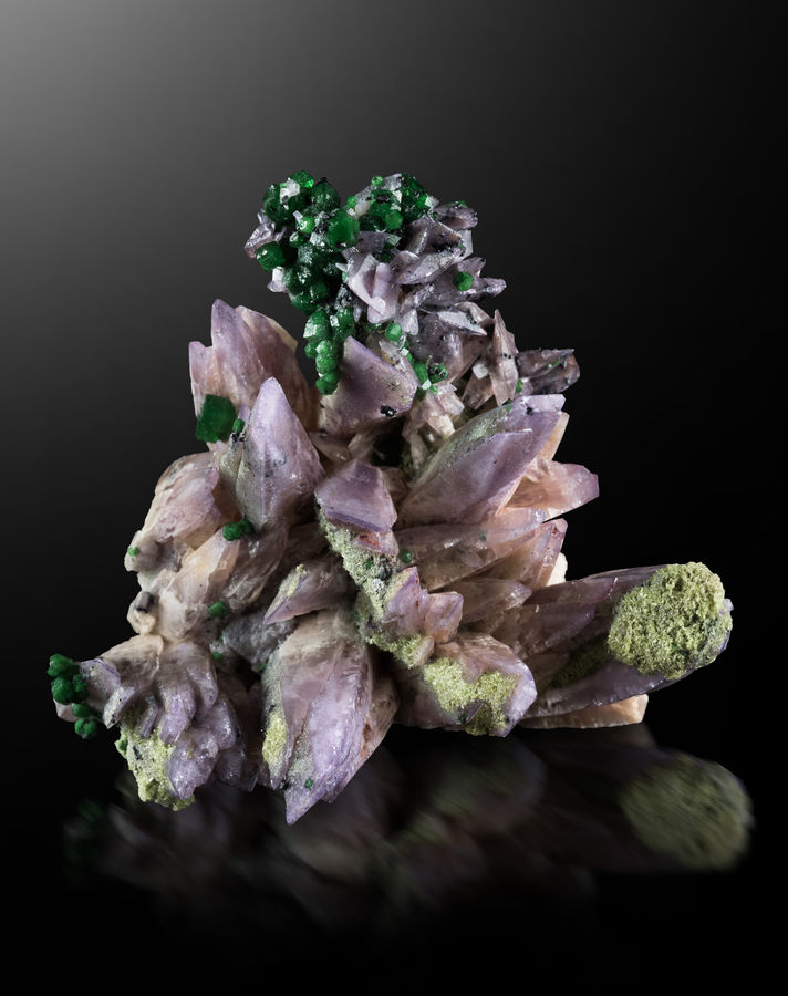 Prehnite-MIM_Museum(2029).jpg