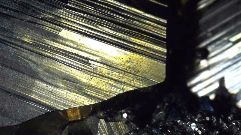 Pyrite with Tetrahedrite - Under the Microscope 3.JPG