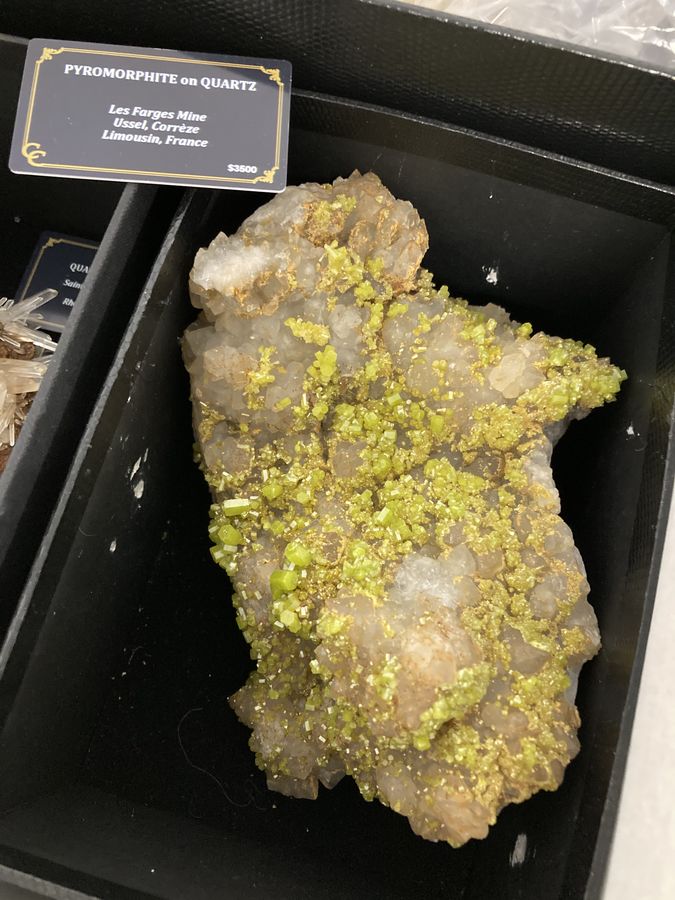 Pyromorphite, Quartz, Les Farges Mine, France.JPG