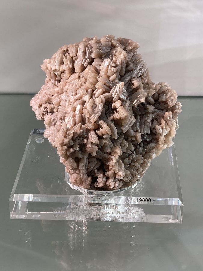 Pyromorphite, Rosenberg Mine, Braubach, Bad Ems, Koblenz, Rhine, Palatinate, Germany.JPG