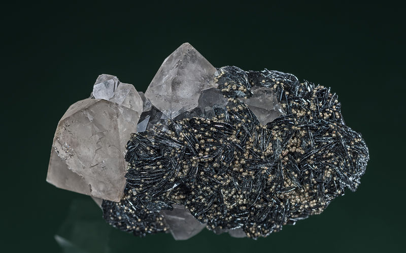 QtzPyriteHematite.jpg