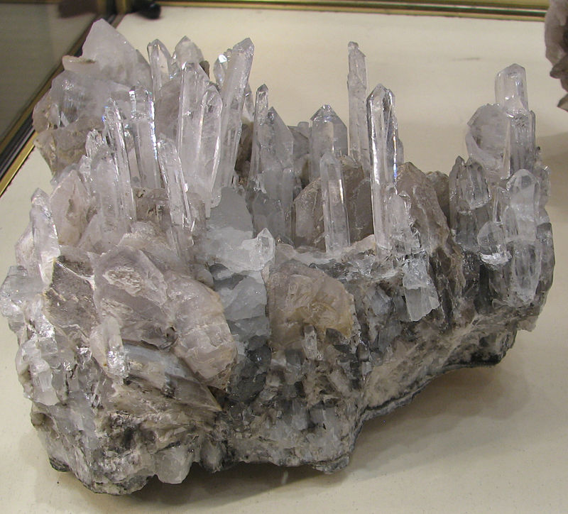 quartz_ame_col_ornon.jpg