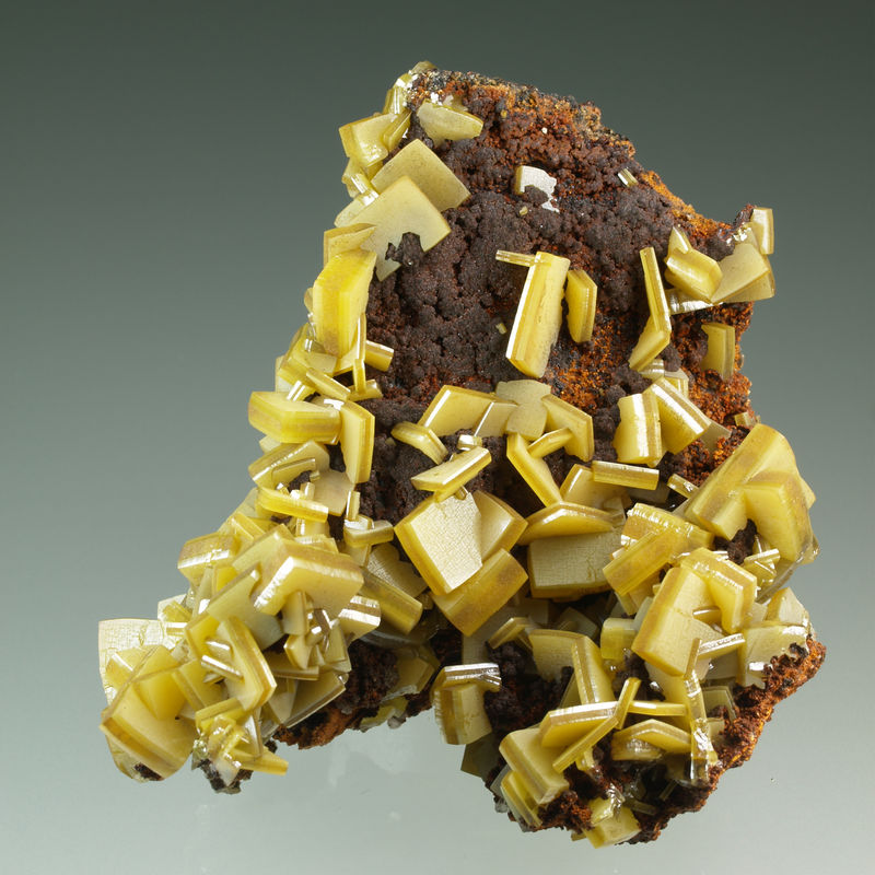 R6672D-wulfenite1.jpg