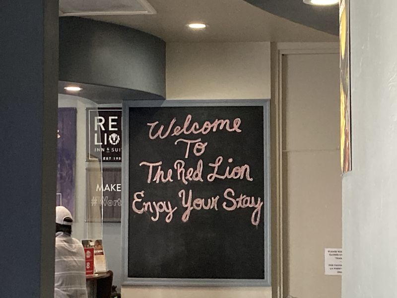 Red Lion.JPG