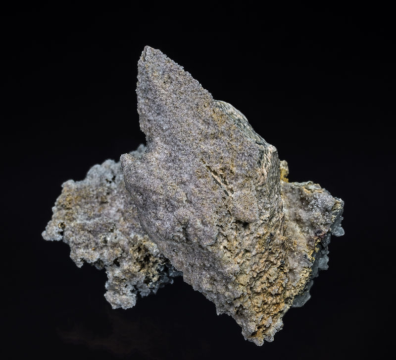 RhodoOnCalcite.jpg