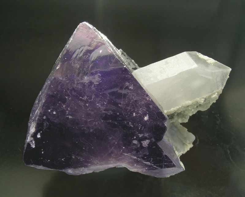 Scheelite with Quartz and Dolomite - Tae Wha Mine_Neungam-ri_Chungju_Chungcheongbukdo_South Korea copia.jpg