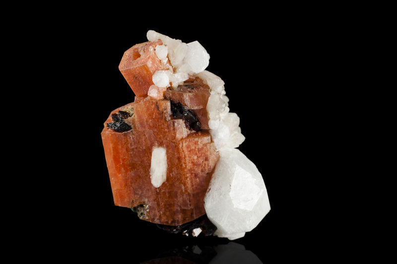 Serandite-Poudrette Quarry_Mont Saint-Hilaire_La Valle-du-Richelieu RCM_Montrgie_Qubec_Canada-1183.jpg