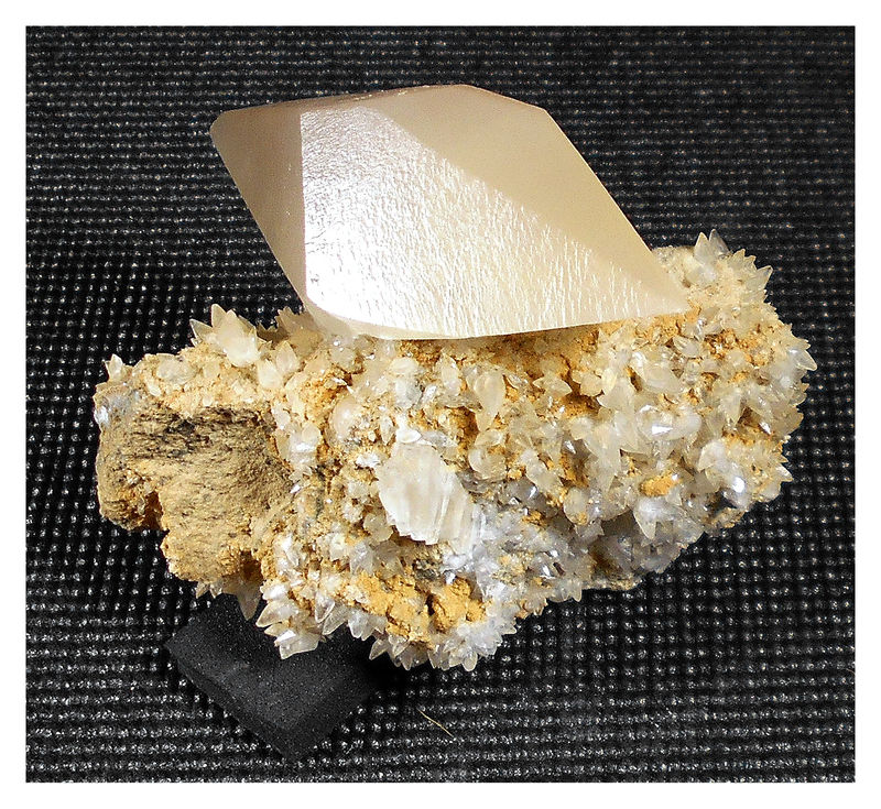 SHIMEN CALCITE CRYSTAL 2.jpg