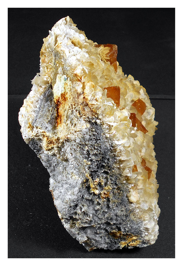 SICHUAN SCHEELITE ON MUSCOVITE 4.jpg