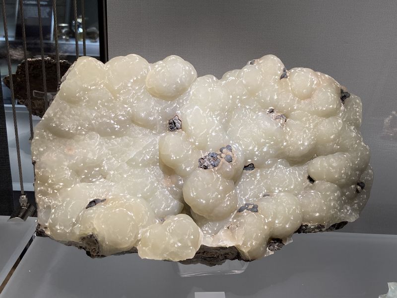 Smithsonite, Buena Tierra, Santa Eulalia Mining Dist, Chihuahua, Mexico.JPG