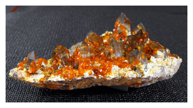 Spessartine 2.jpg