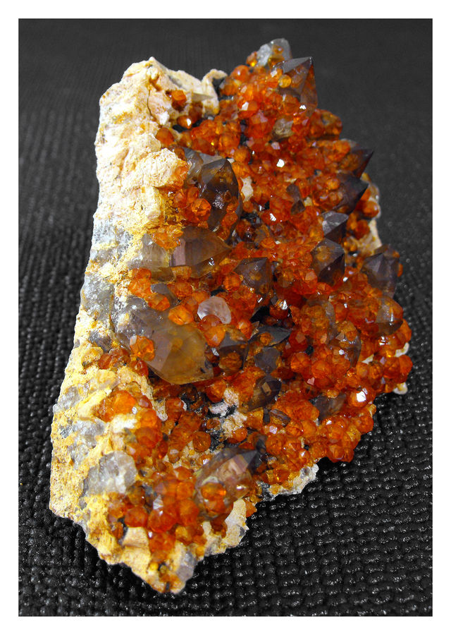 Spessartine 3.jpg