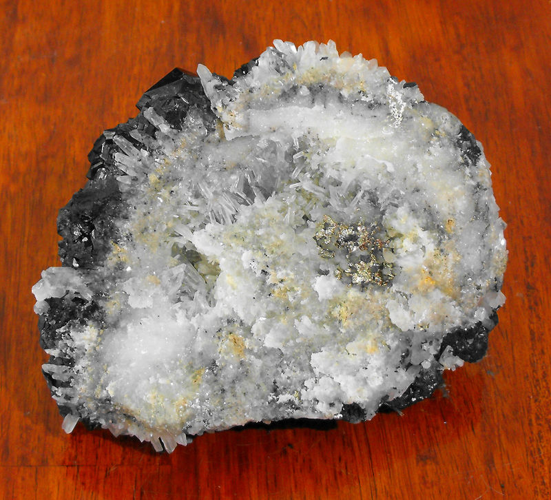 Sphalerite with galena and Quartz 5 - BOTTOM.JPG