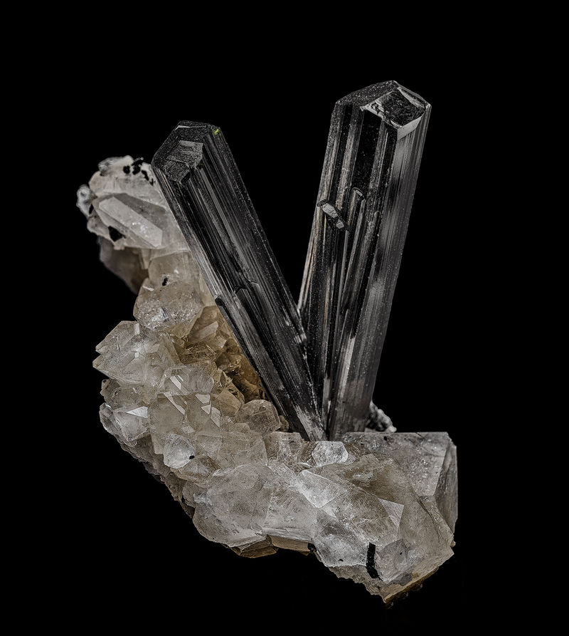 StakNalaTopazSchorl.jpg